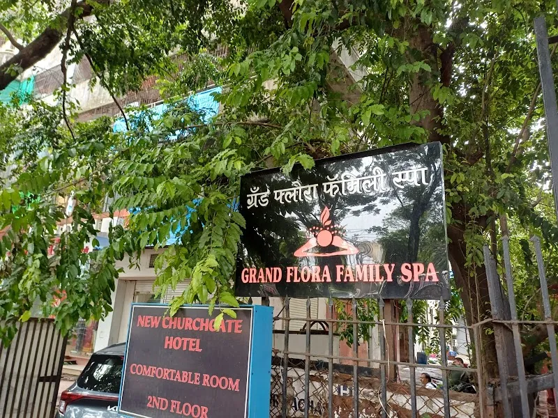Grand Flora Family Spa