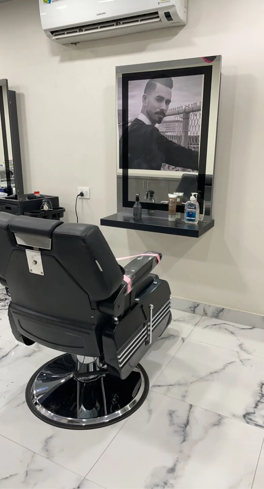 Lakme Salon For Him and Her in Sun City,Hyderabad