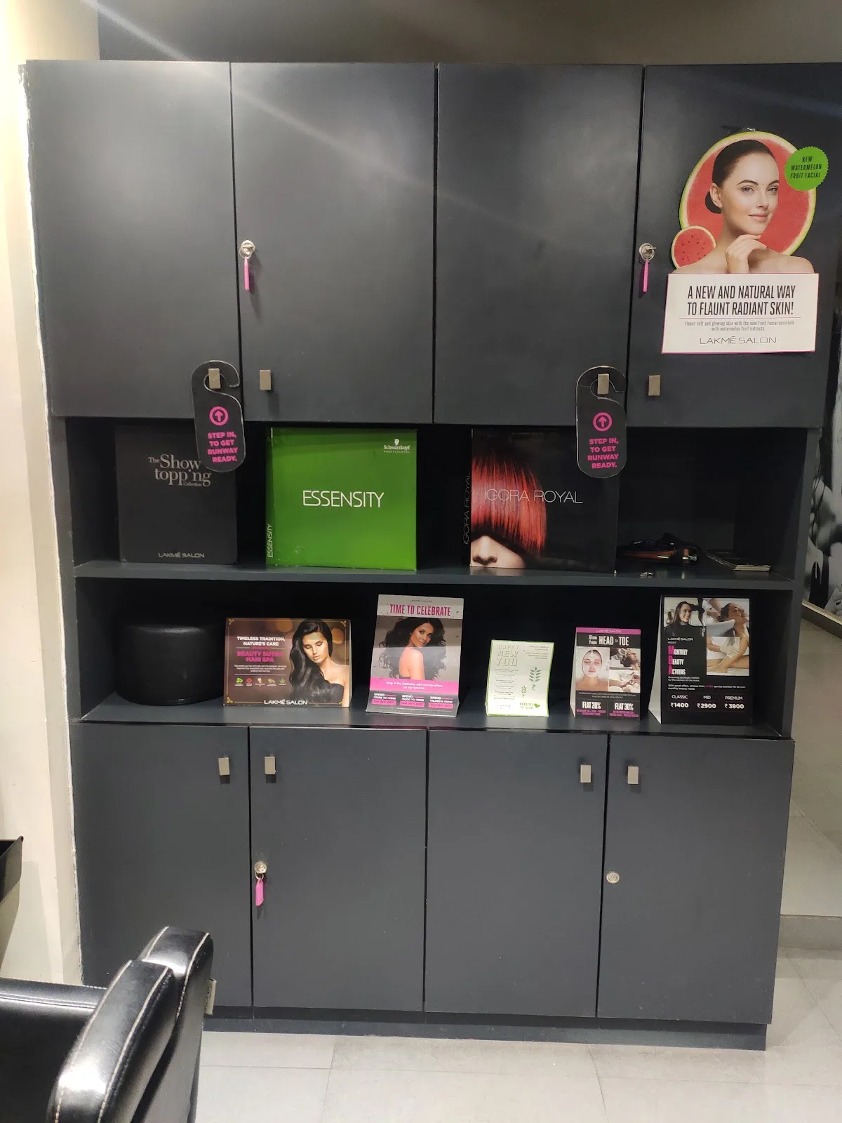 Lakme Salon For Him and Her in Sun City,Hyderabad
