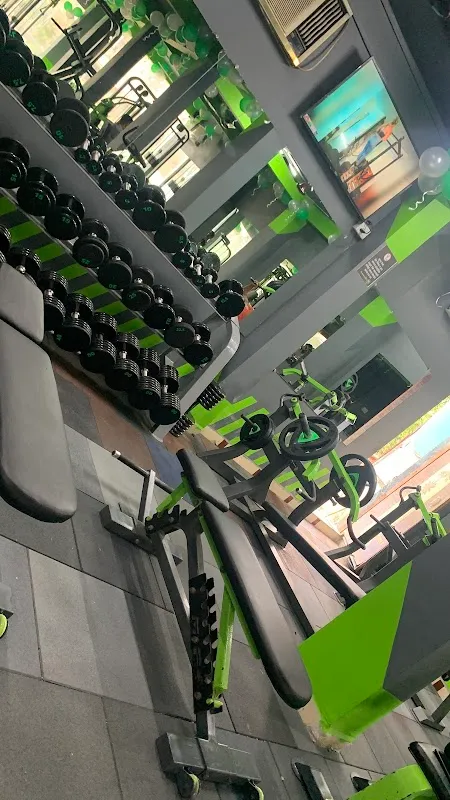 SR Workout World NX Unisex Gym