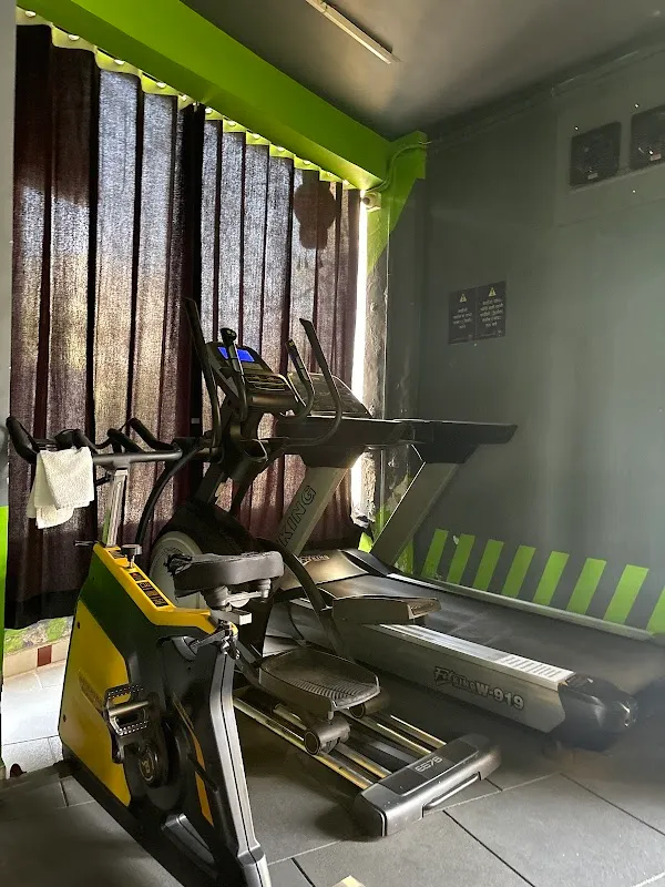 SR Workout World NX Unisex Gym