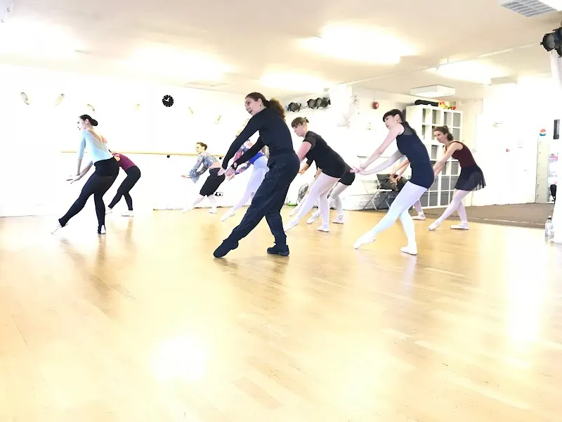 ECD - European College of Dance