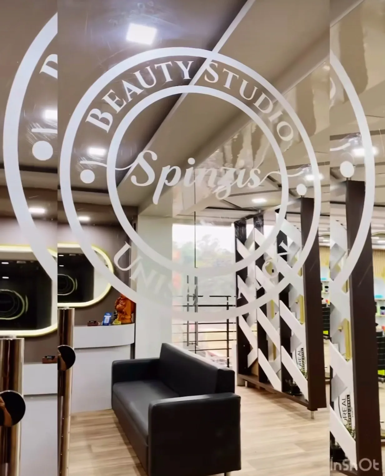 SPINZIS Unisex Salon And Spa Laitumkhrah