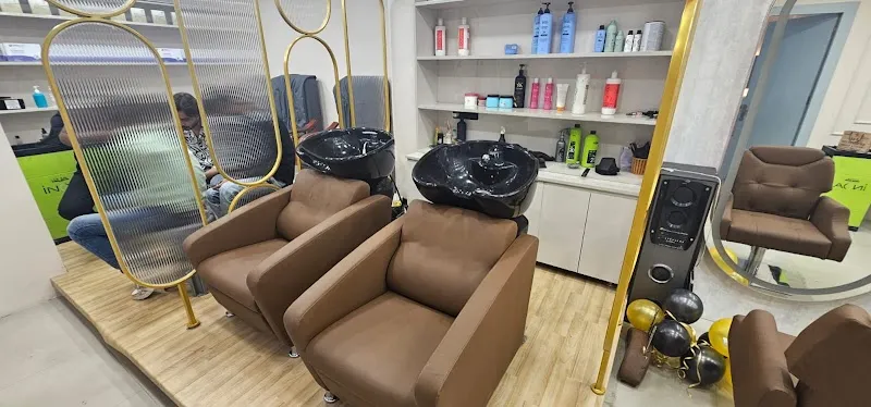 SHEARS UNISEX SALON