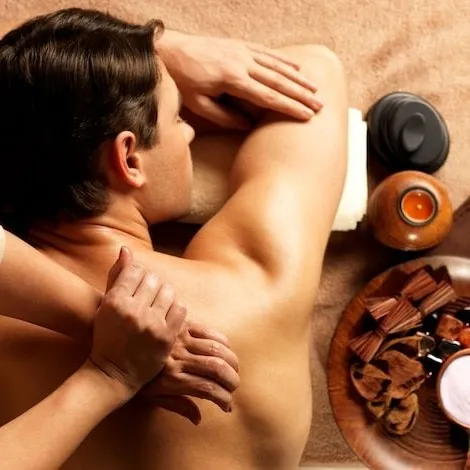 R_Relaxo men spa and salon