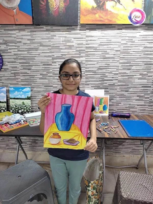 I AM AN ARTIST