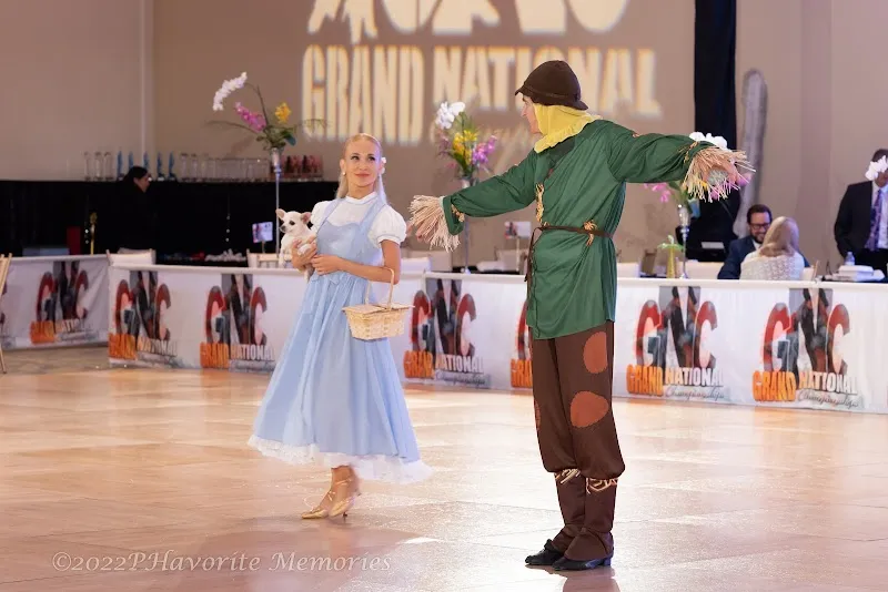 SIMPLY DANCING & ART