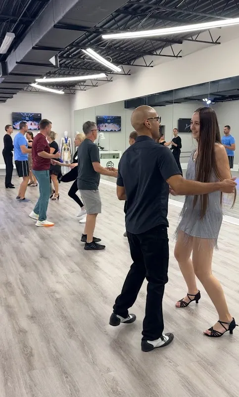 SIMPLY DANCING & ART