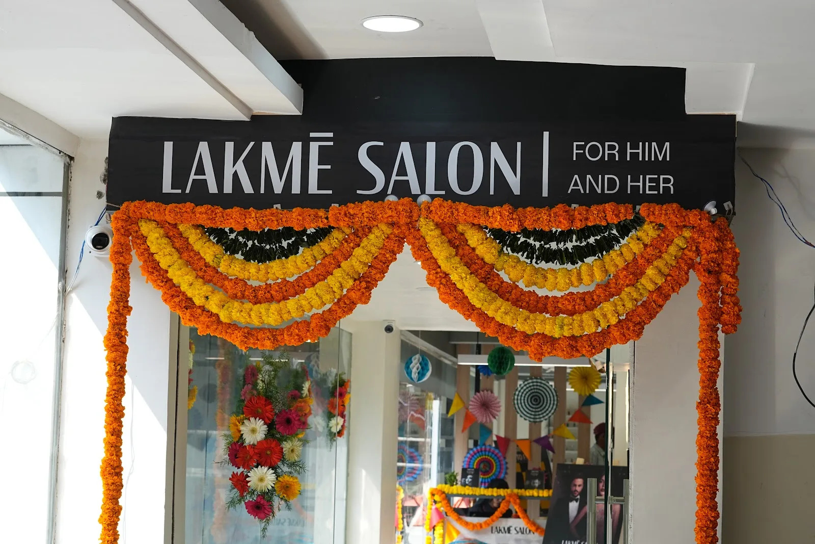 Lakme Salon For Him and Her in Dilsukhnagar,Moosaram Bagh,Hyderabad