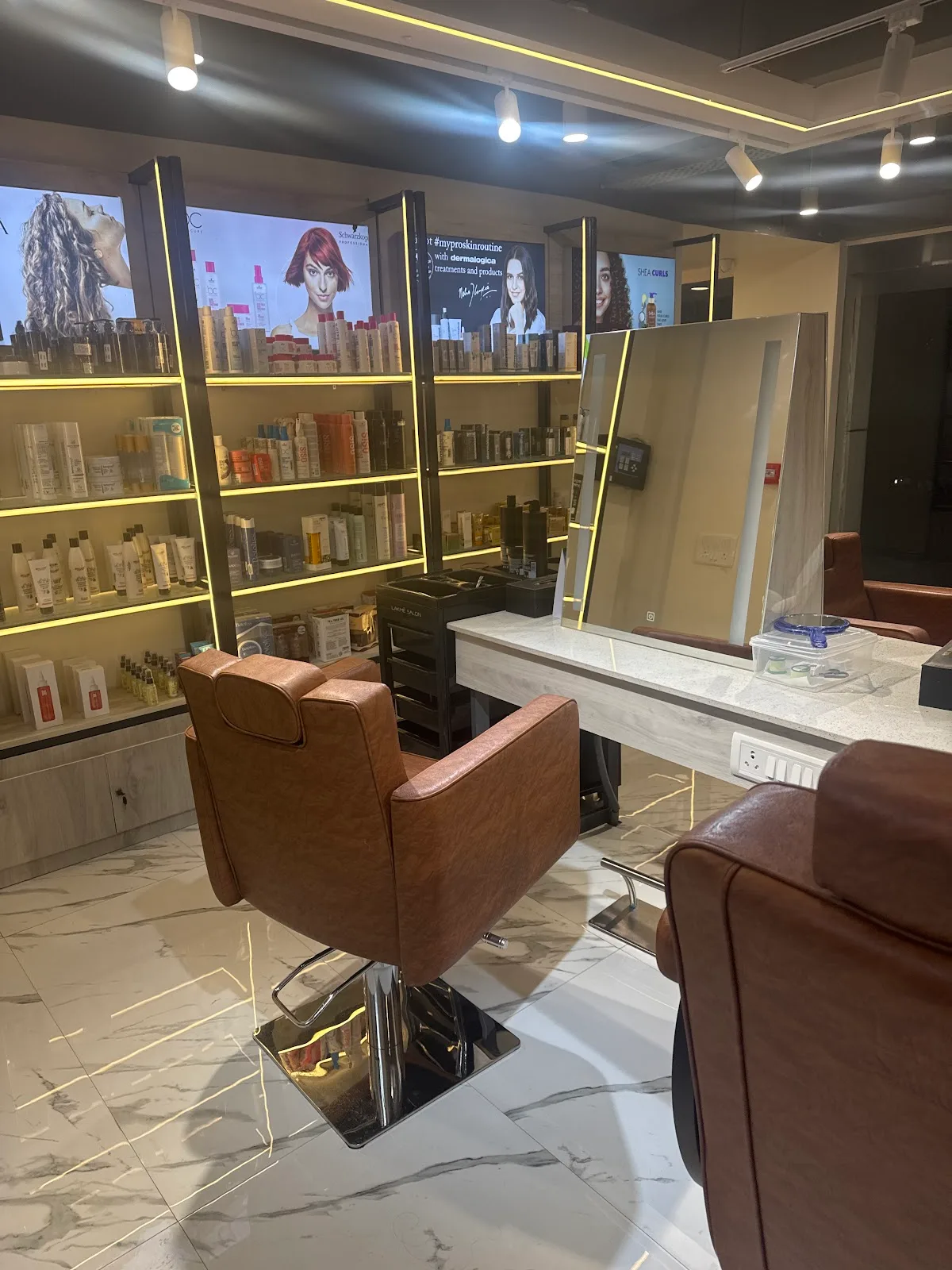 Lakme Salon For Him and Her in Dilsukhnagar,Moosaram Bagh,Hyderabad