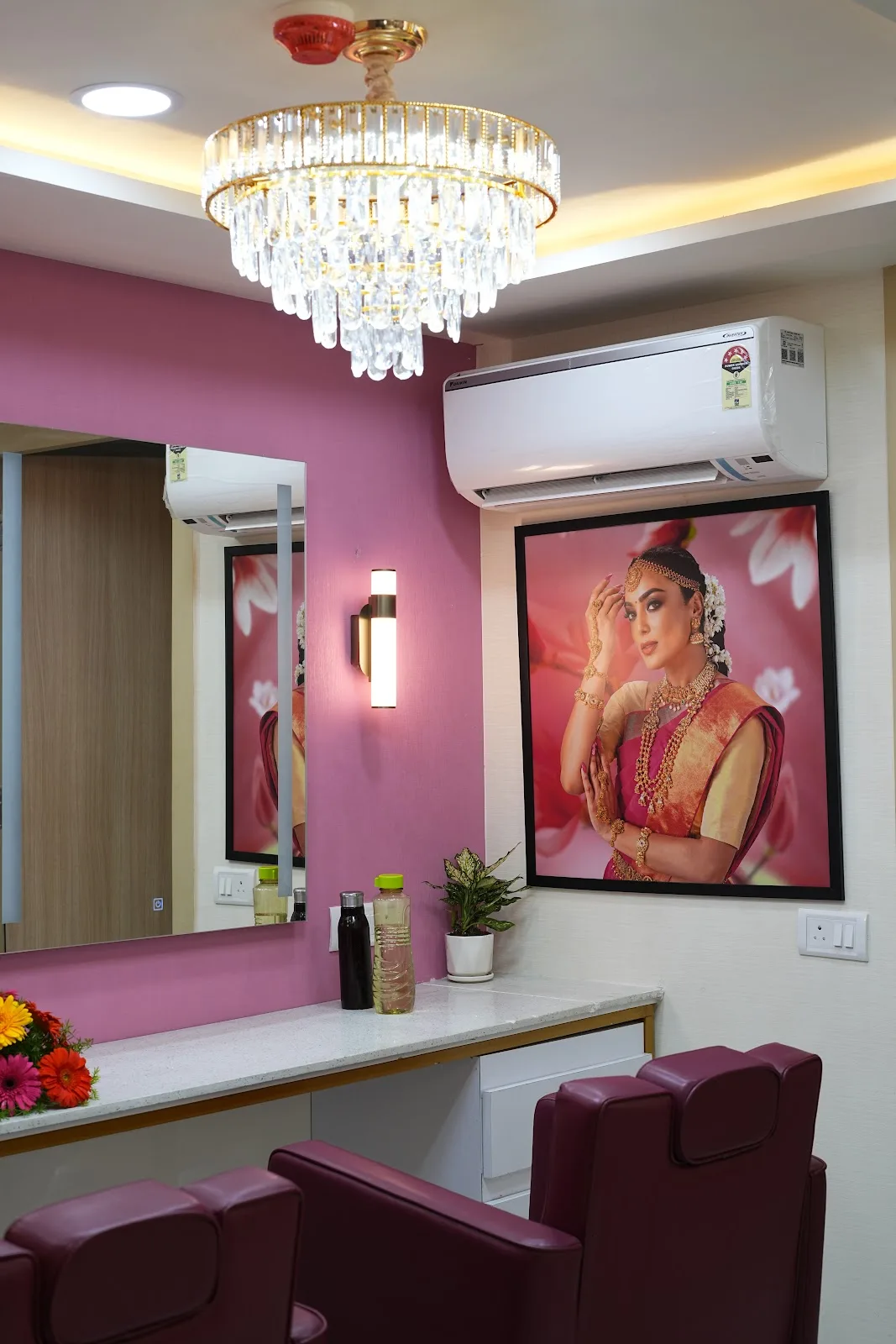 Lakme Salon For Him and Her in Dilsukhnagar,Moosaram Bagh,Hyderabad