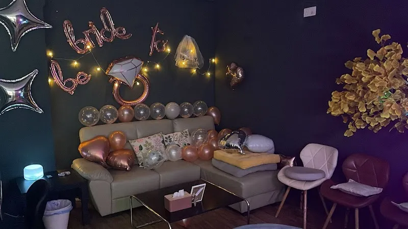 Chillax Cosy | Private Movie Studio | Board games | Insta worthy spot | Dates, Birthdays, Anniversaries & Small events