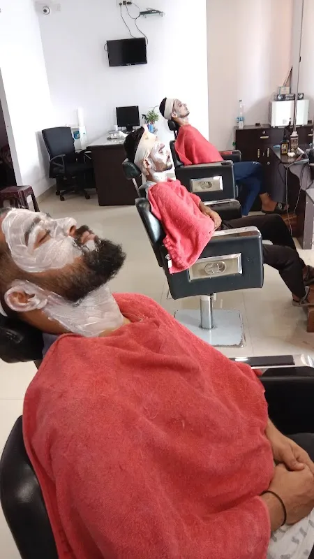 Castle Unisex Salon