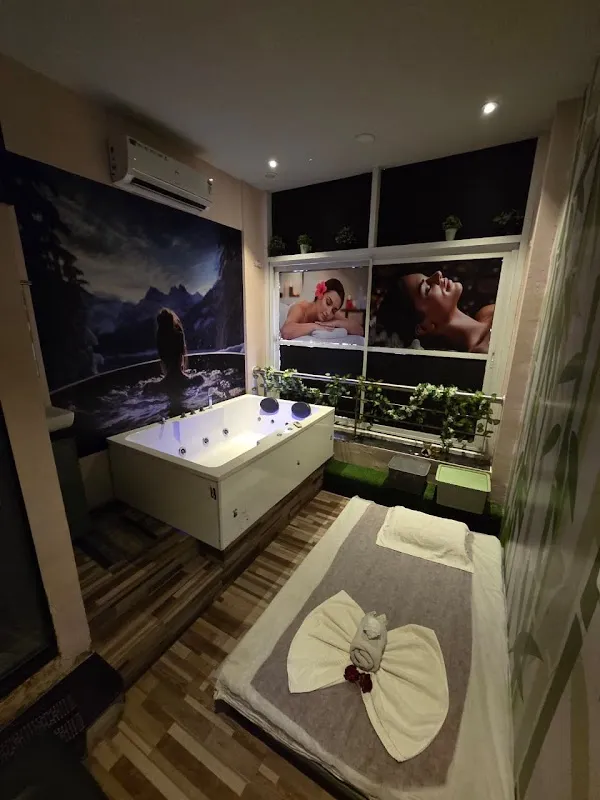 Glory N Spa