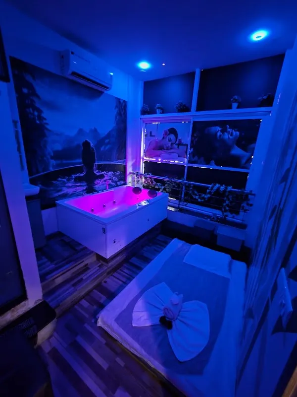 Glory N Spa