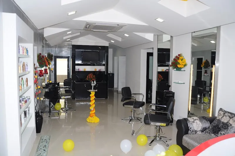 Celebrity Secrets - Skin & Hair Clinic | Luxury Salon | Skin Whitening | Kakinada