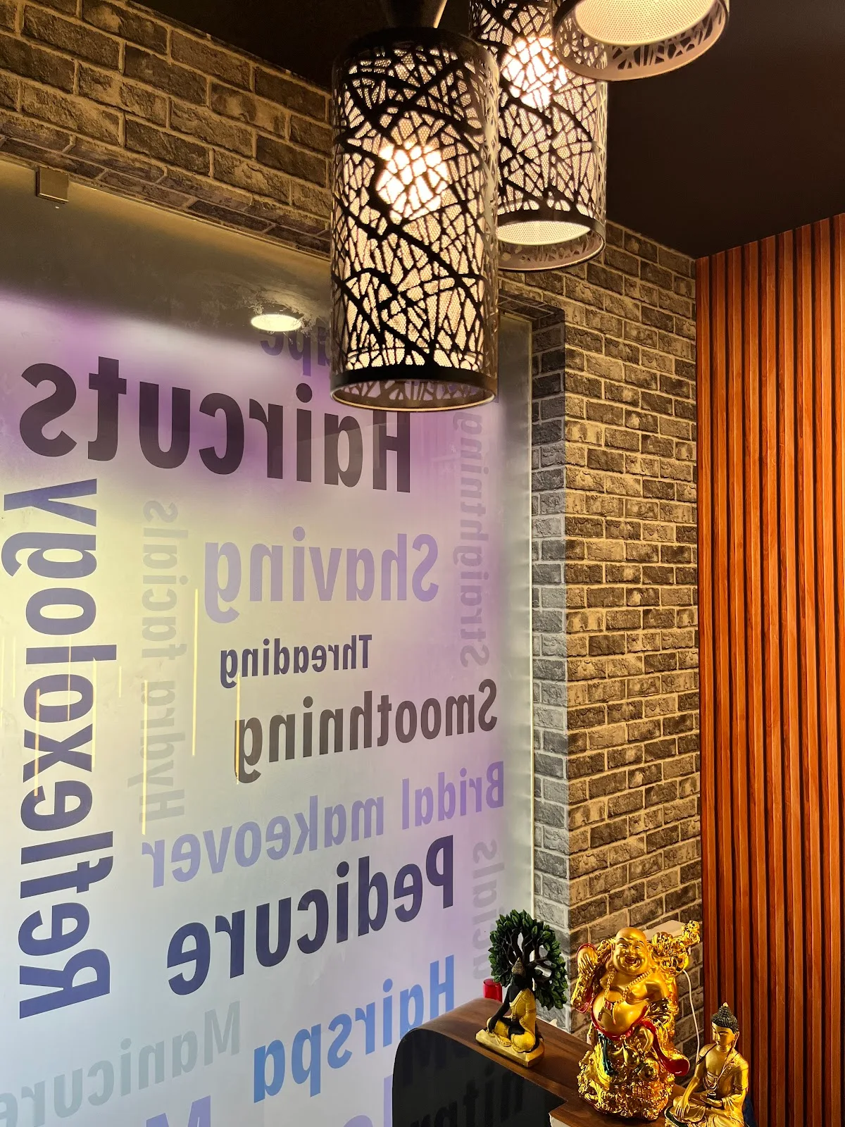 Naturals elite-“A Perfect Family Salon”