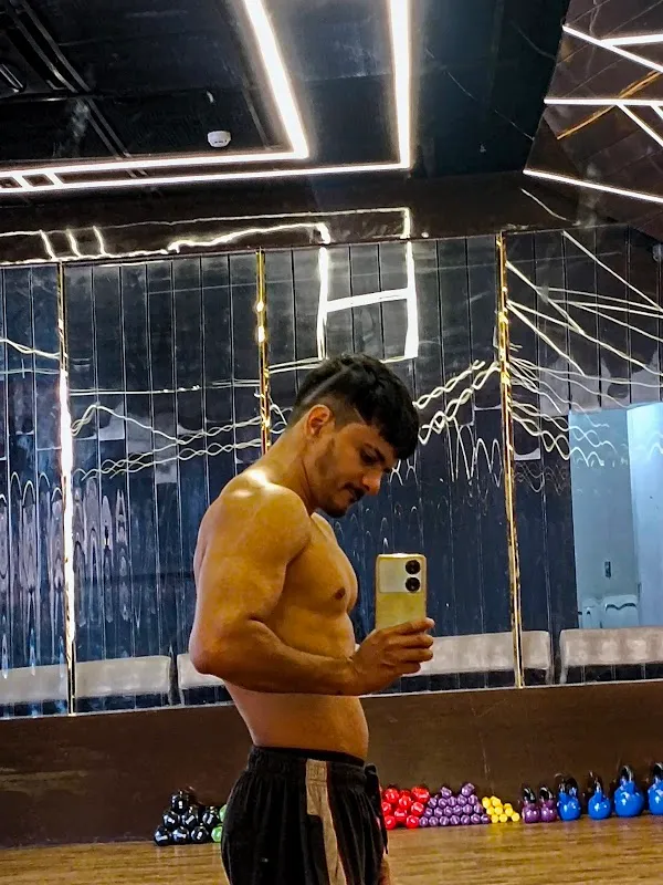 Leegend muscle factory