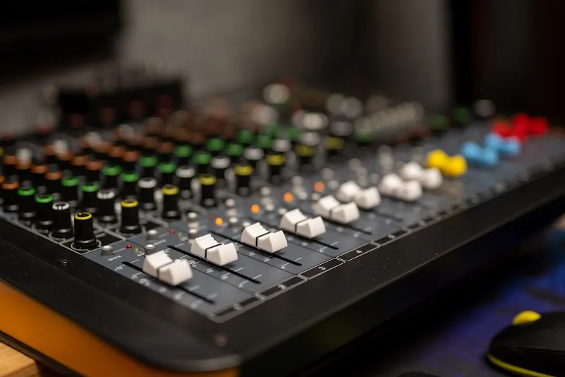 5th Main Studio - Music Academy and Recording Studio