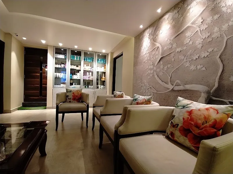 A & A Salon & Spa
