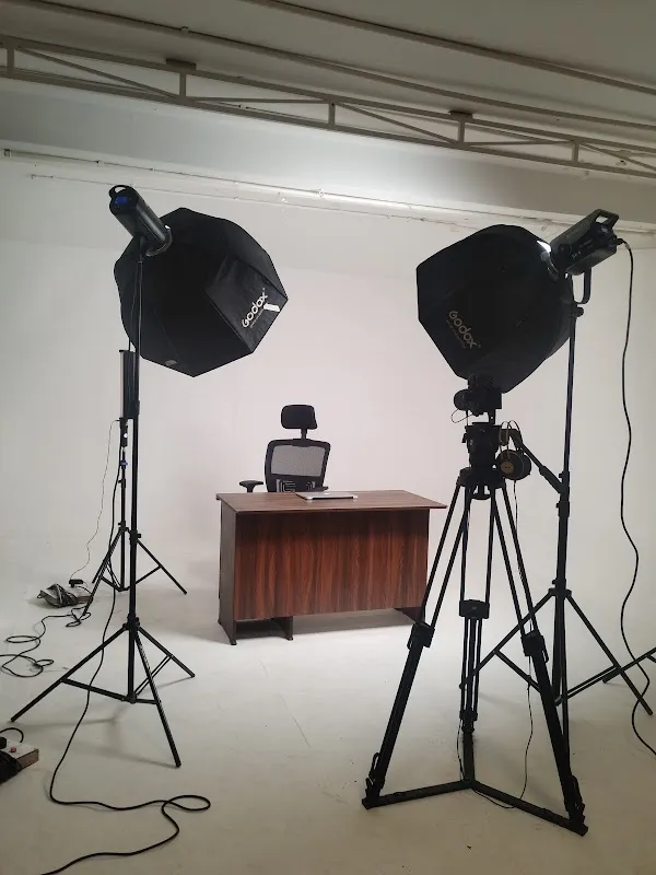 Evelyn's Studio