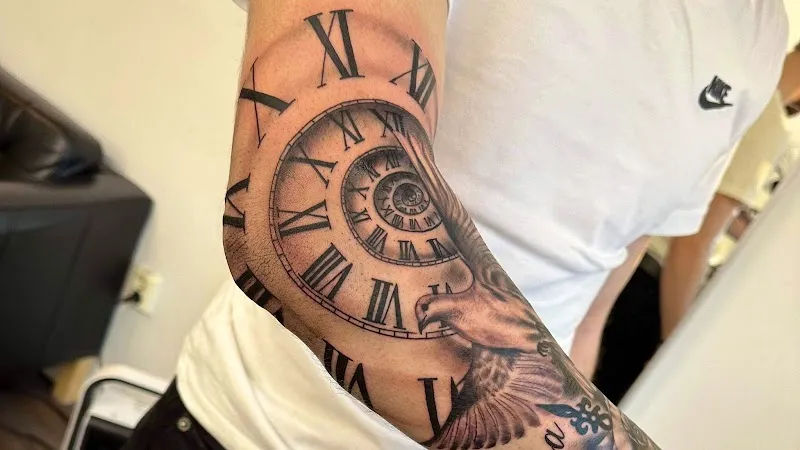 Tattoo homemade studio in örebro sweden
