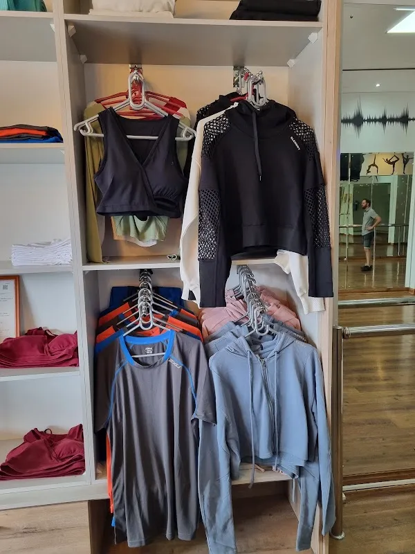SG dance & yoga studio