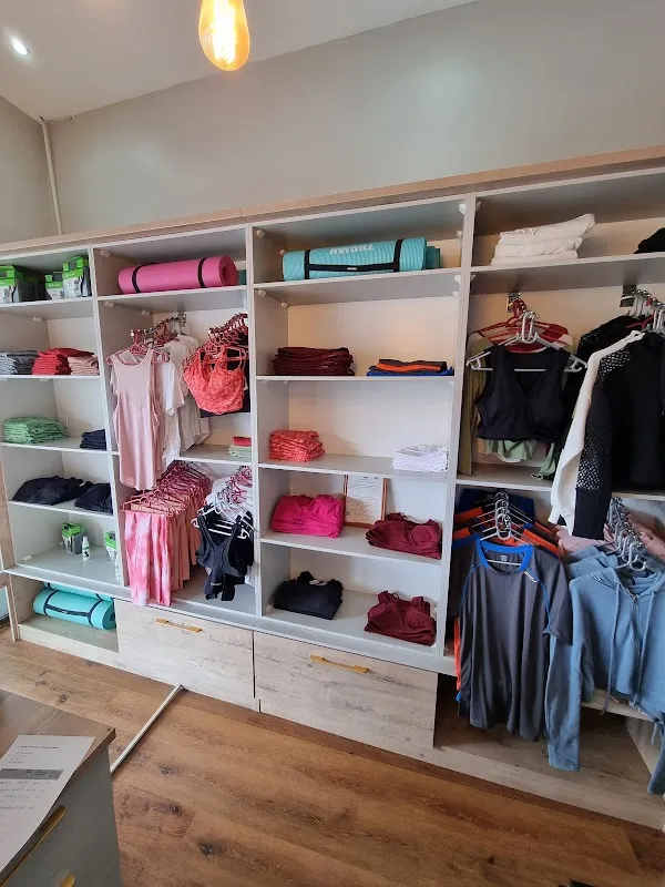 SG dance & yoga studio