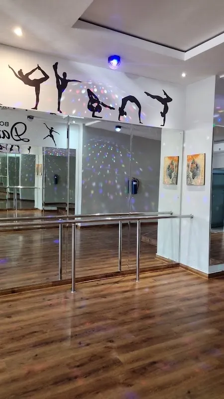SG dance & yoga studio