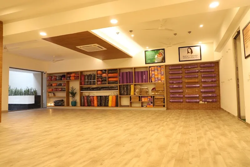 UTSAV - Sec 43, Best Authentic Yoga Studio near Golf Course Road Gurgaon