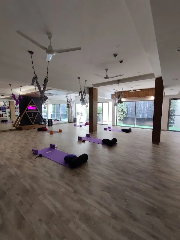 UTSAV - Sec 43, Best Authentic Yoga Studio near Golf Course Road Gurgaon