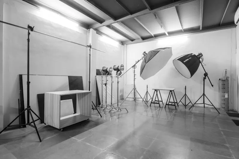 CLAY STUDIO & CO-WORKING