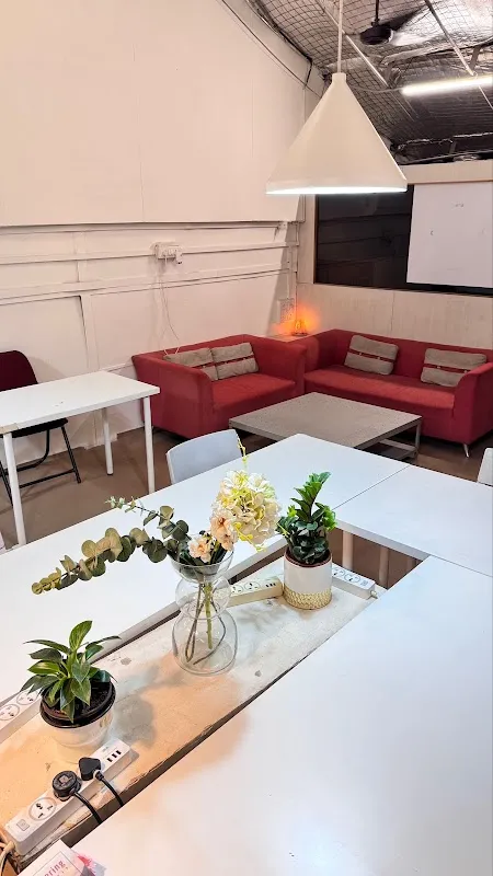 CLAY STUDIO & CO-WORKING