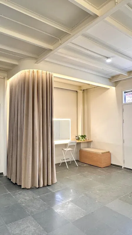 CLAY STUDIO & CO-WORKING