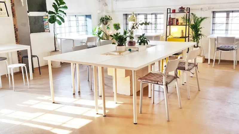 CLAY STUDIO & CO-WORKING