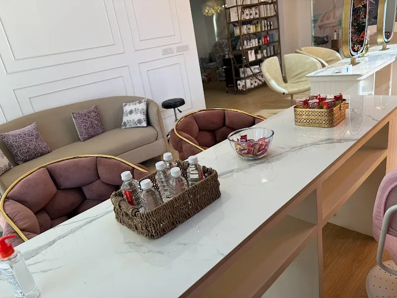MIRAJ LUXURY DAY SPA