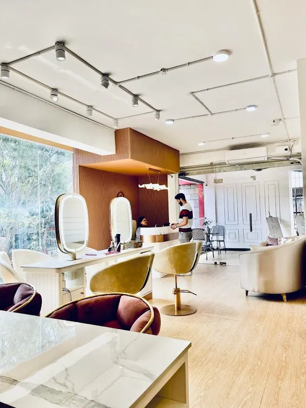 MIRAJ LUXURY DAY SPA