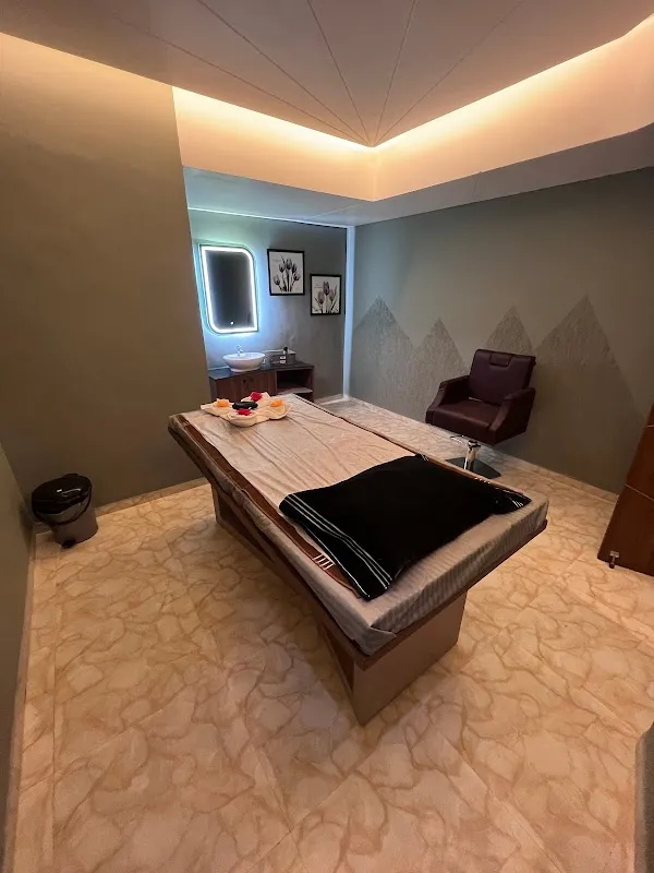Avon Spa & Group