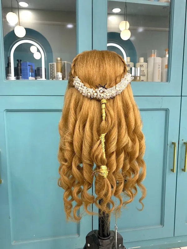 Studio99 unisex Salon & Academy Jankipuram lucknow