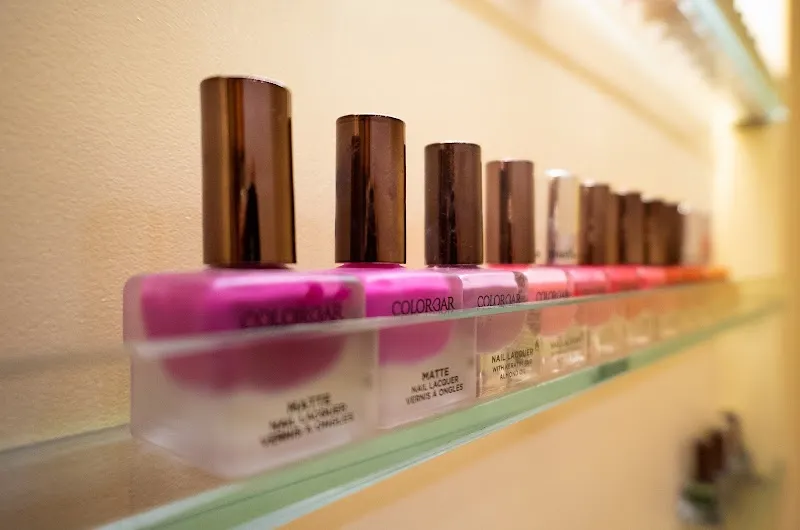 Kiana salon