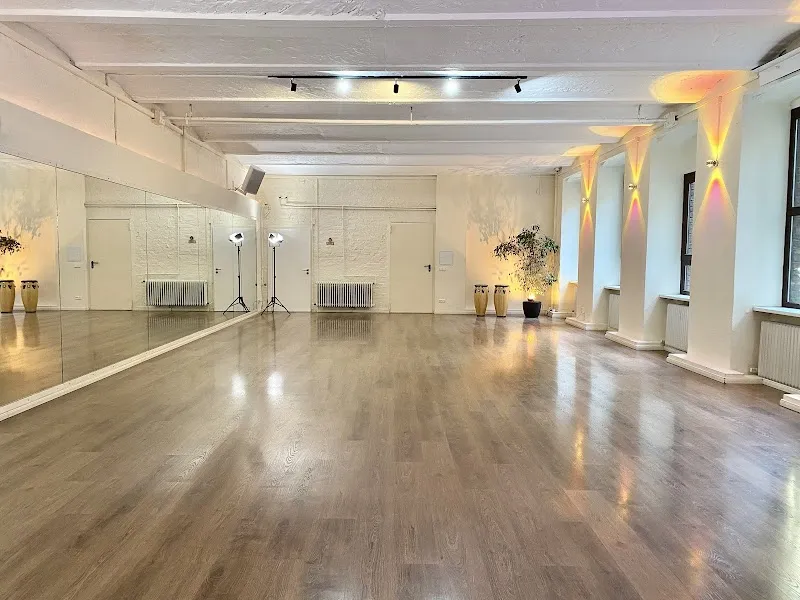 Dolce Vita Dance Studio