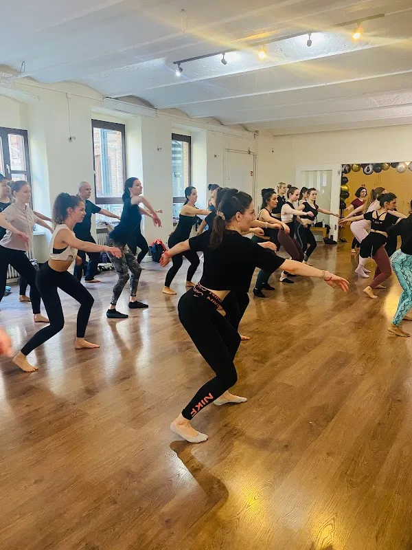 Dolce Vita Dance Studio