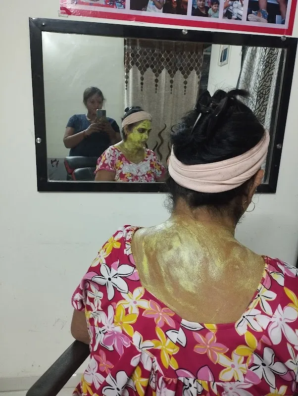 VANI BEAUTY SALON