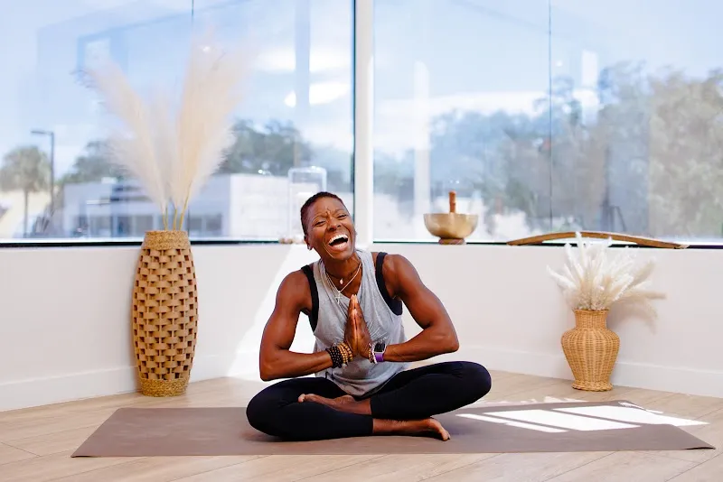 Las Olas Yoga