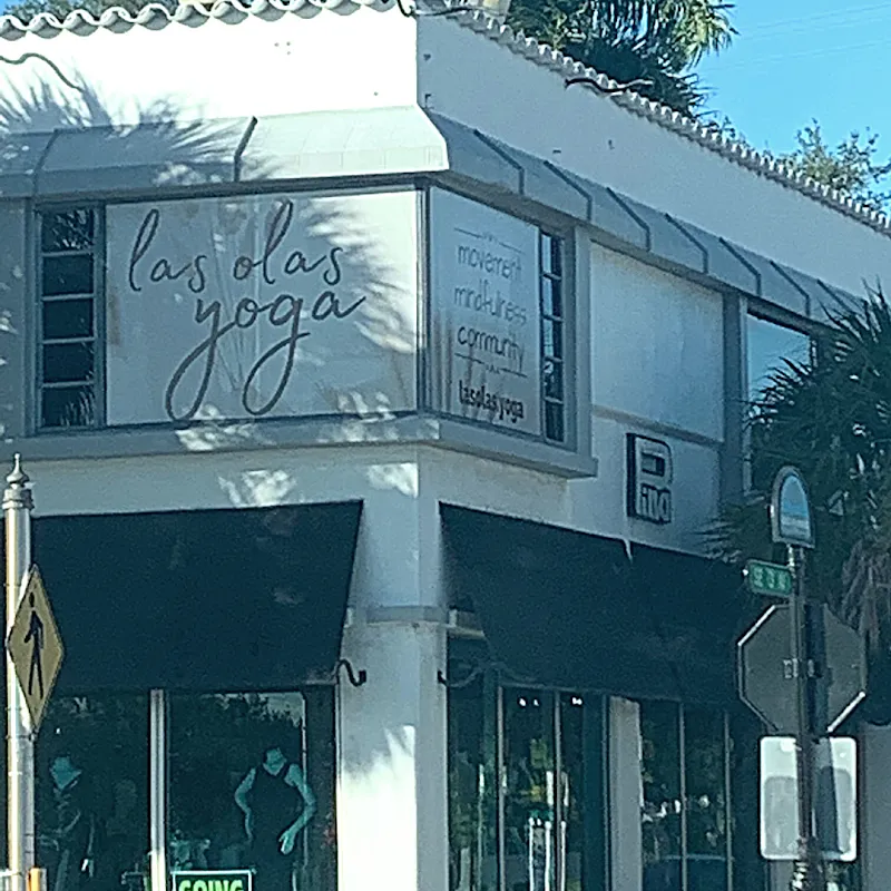 Las Olas Yoga
