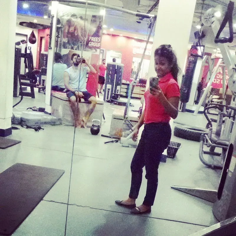 Fitness First Platinum Crest Mukta | Best gym in Andheri West, Mumbai