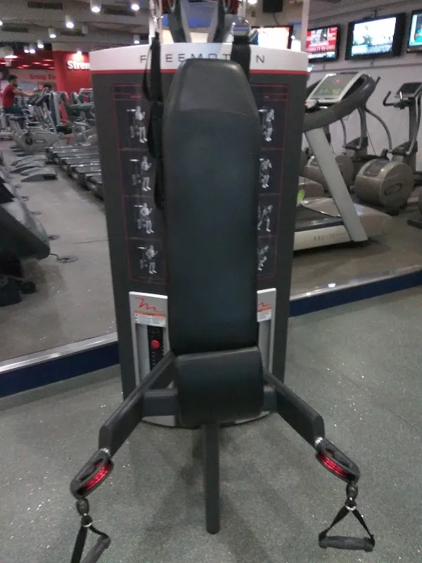 Fitness First Platinum Crest Mukta | Best gym in Andheri West, Mumbai
