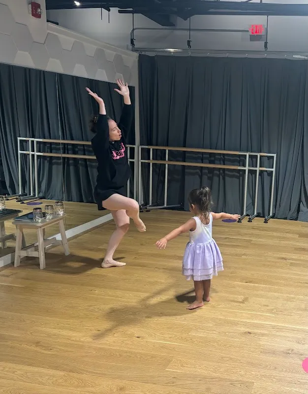Amanda Kupillas Dance