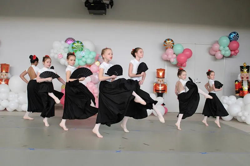 Amanda Kupillas Dance