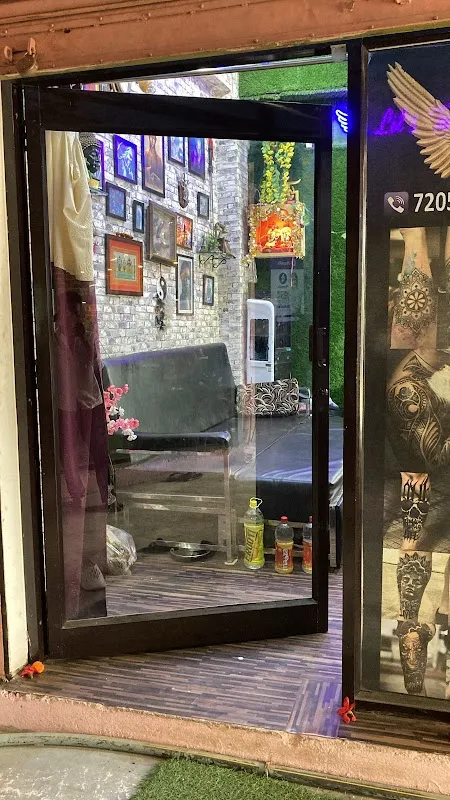 Lit's Tattoo